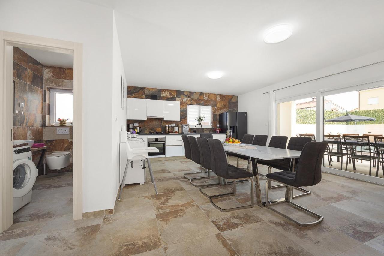 Villa Nur Pula Eksteriør billede